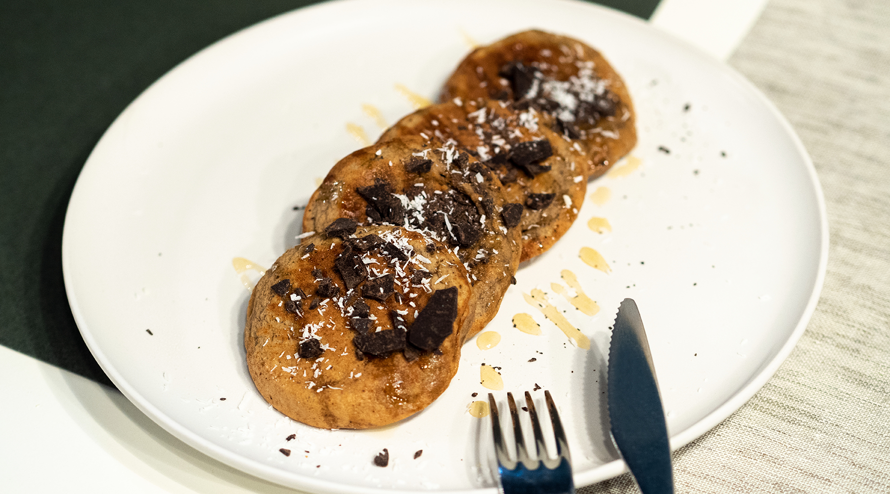 PANCAKE CON VEGAN PROTEIN CACAO E MORINGA