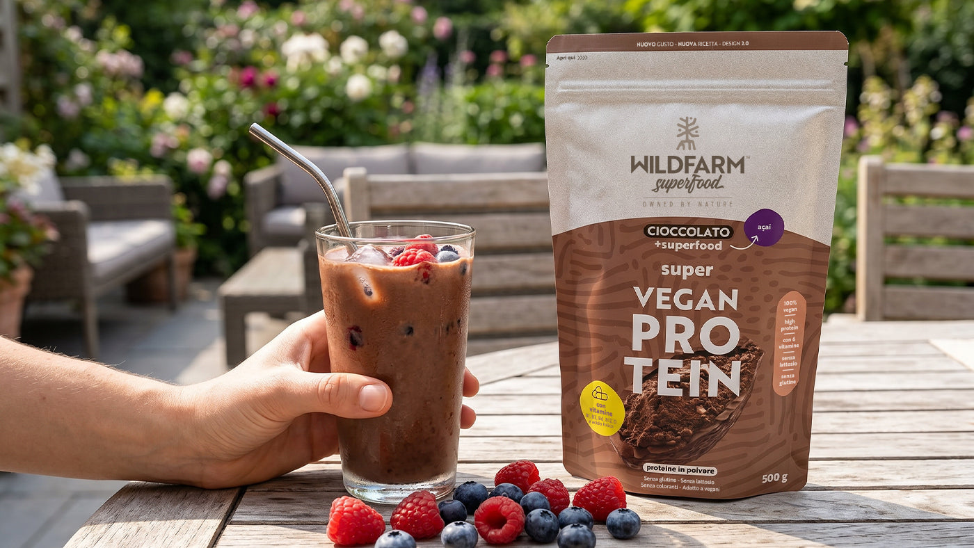Proteine vegane in estate: leggere, pratiche, con superfood e vitamine